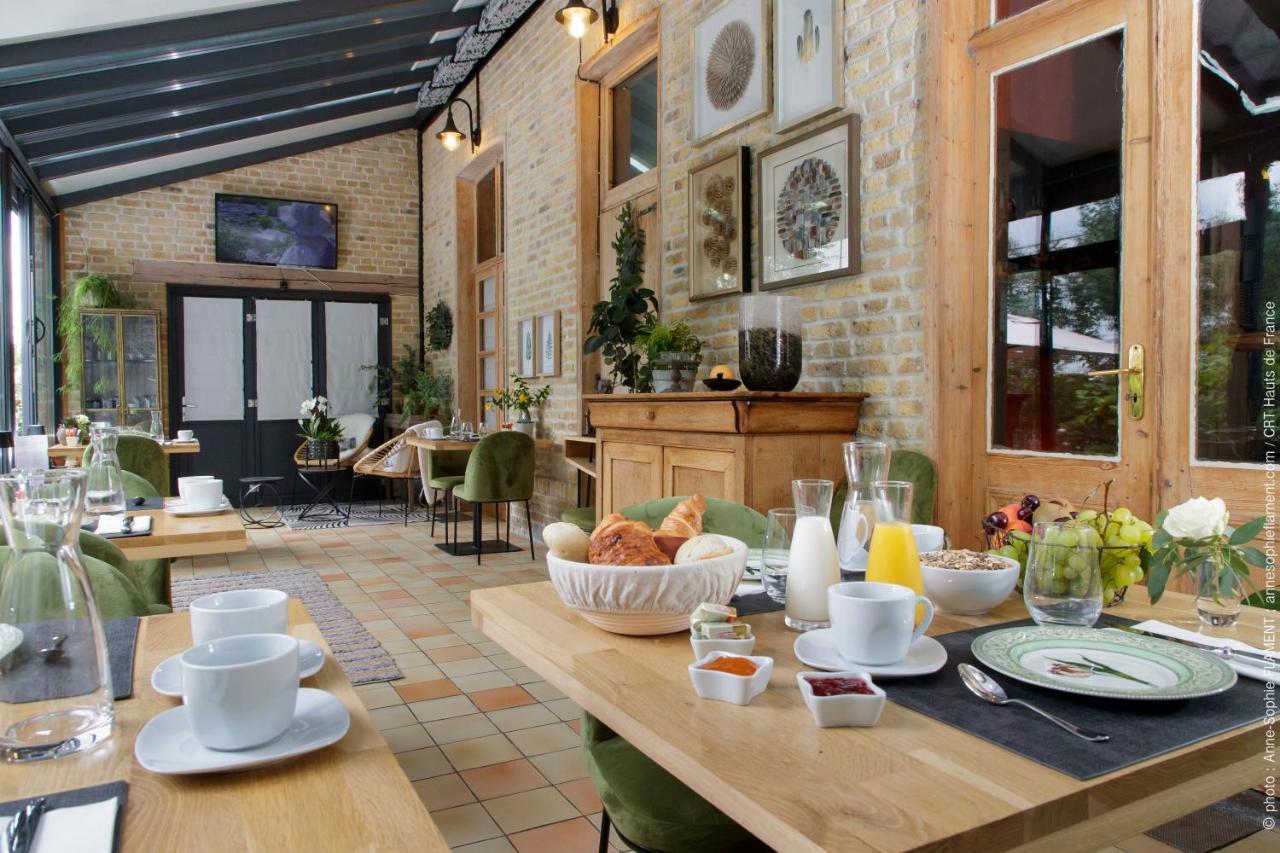 Les Berges Hotel Bourbourg Exterior photo